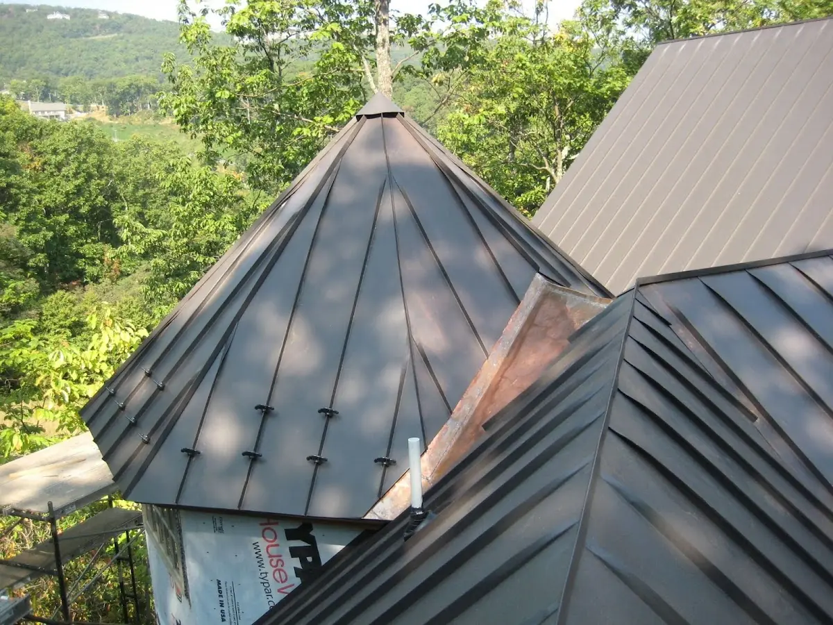 Professional Roof Tarp Installation by Craftsman Roofing in Fedhaven